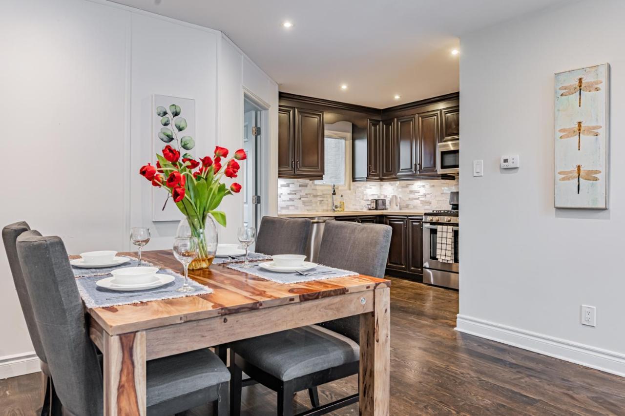 Beautiful Property In Downtown Core Close To Subway Station! Toronto Eksteriør billede
